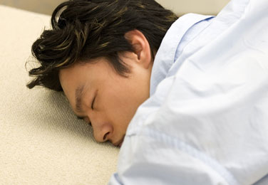 如何鉴别睡眠呼吸暂停综合征?